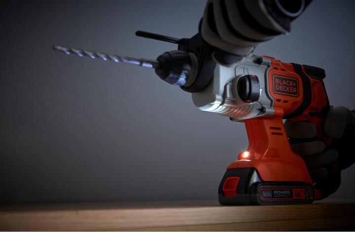 Actual product image Black & Decker BCD900BXJ (Hammer drill driver)