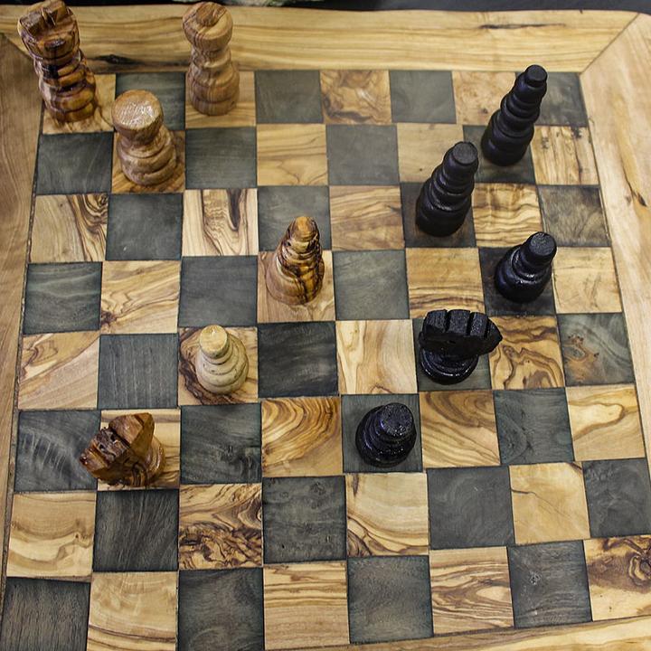 Actual product image Natura Punto Rustic chessboard with pieces