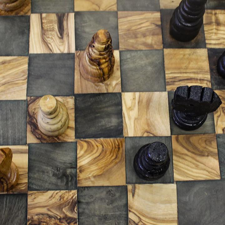 Actual product image Natura Punto Rustic chessboard with pieces