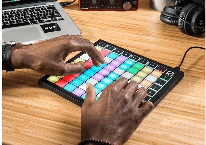 Produktbild novation Launchpad X (Controller)