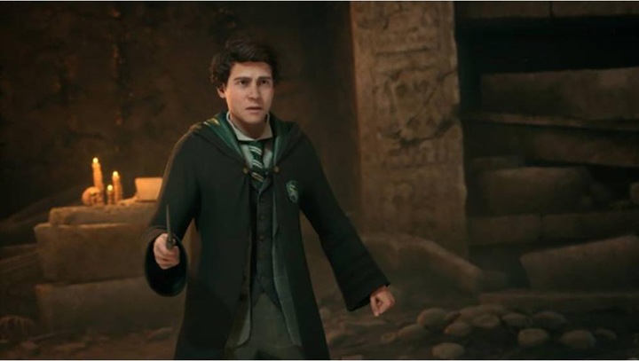 Produktbild WB Hogwarts Legacy (PS4, DE)