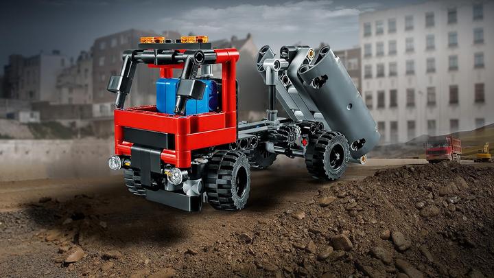 Actual product image LEGO Technic skip loader (42084, LEGO Technic)