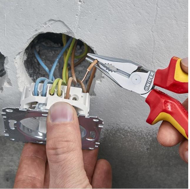 Produktbild Knipex Spitz-Kombizange (145 mm)