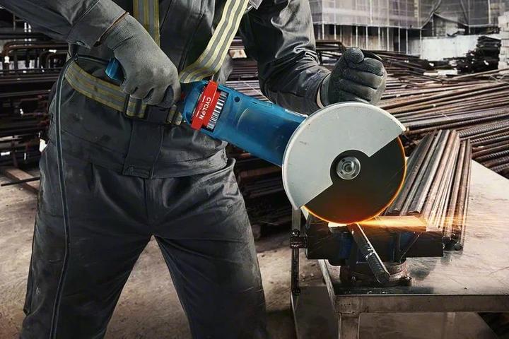 Image du produit Bosch Professional GWS 24-230 JZ (230 mm)