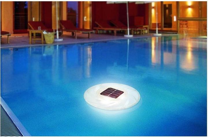 Actual product image Bestway Solar pool light with colour change