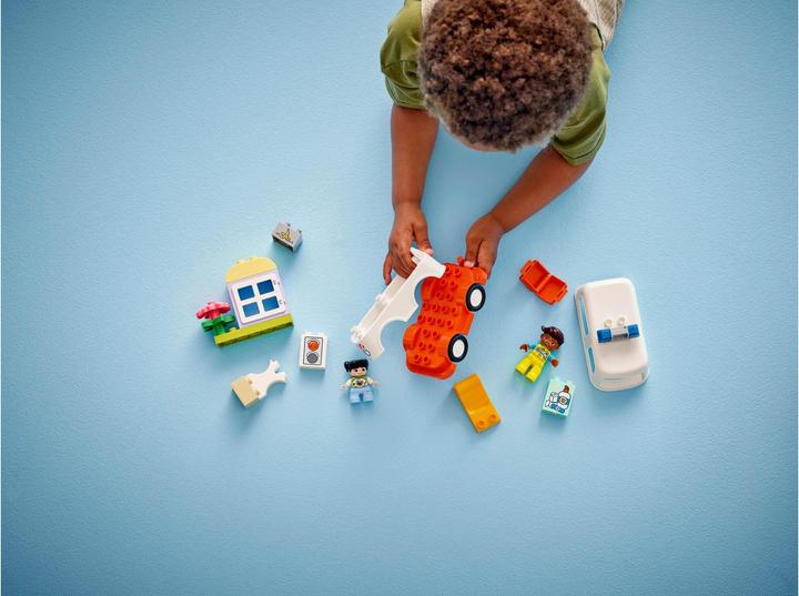 Image du produit LEGO Rettungswagen mit Fahrer (10447)