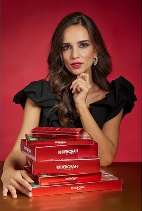 Produktbild Deborah Milano Milano Gift Set for Women including Instant Maxi Volume Mascara, 24 Hour Eye Pencil 251 Black, and B (Make up Set)