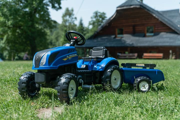 Actual product image Falk Toys New Holland tractor + trailer M