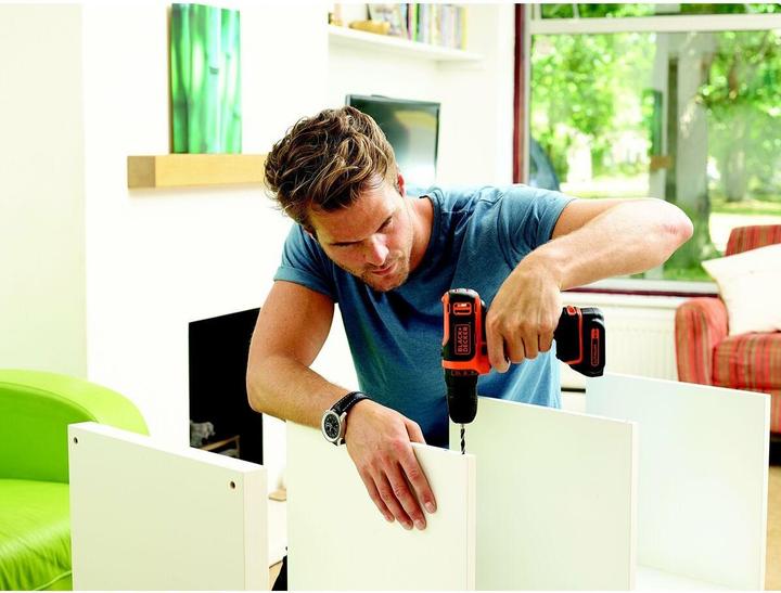 Productafbeelding Black & Decker Compacte boormachine BDCDD12KB (Boorschroevendraaier)