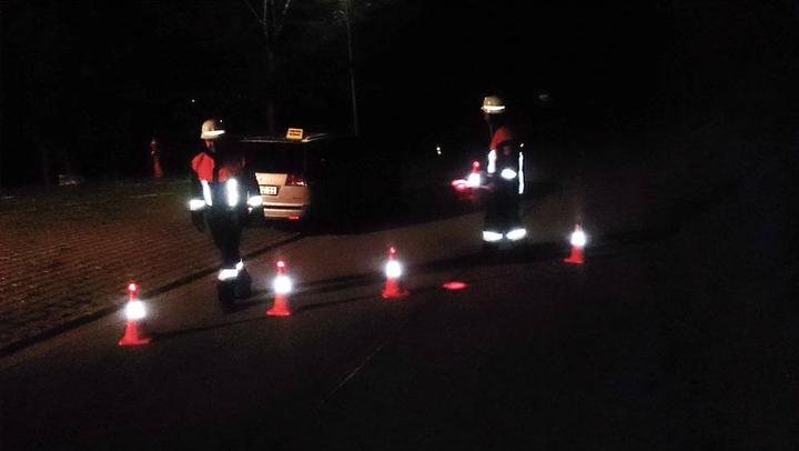 Actual product image HP Autozubehör Safety flasher cone foldable