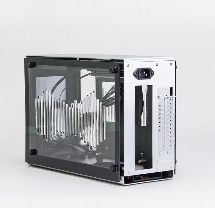 Produktbild Zalman Silbernes M2 Mini-Gehäuse (Mini-ITX)