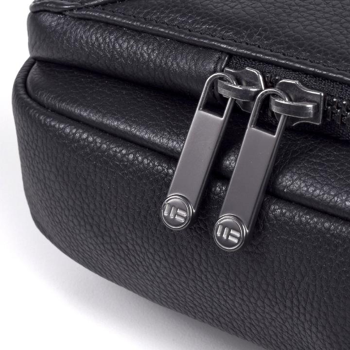 Produktbild Miguel Bellido Crossbody Tasche aus Leder 23.5 cm