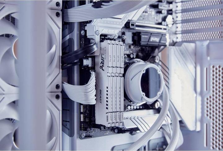 Actual product image Kingston D5 32GB 5600-36 Beast EXPO wh K2 KFY AMD EXPO (2 x 16GB, 5600 MHz, DDR5 RAM, DIMM)