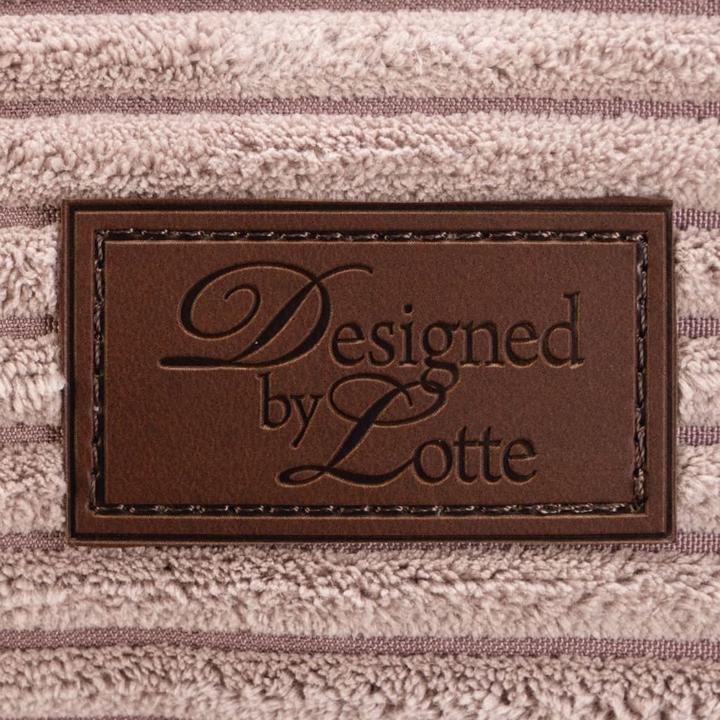 Actual product image Designed by Lotte Douglass (Dog)