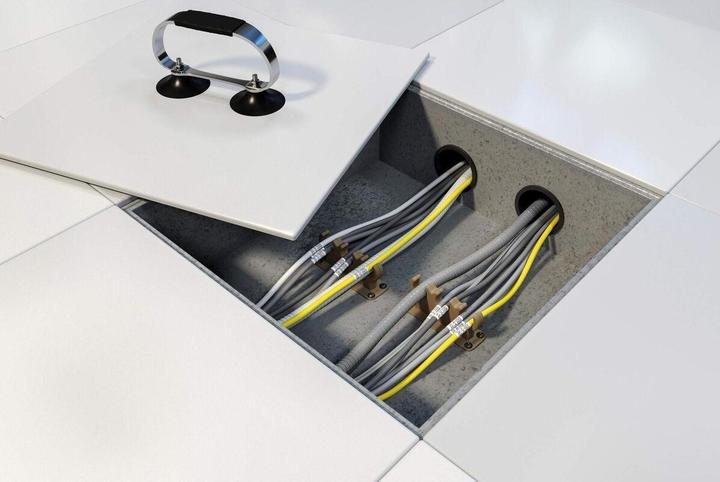 Produktbild Brother Tze-Fx241 (1.80 cm, Schwarz)