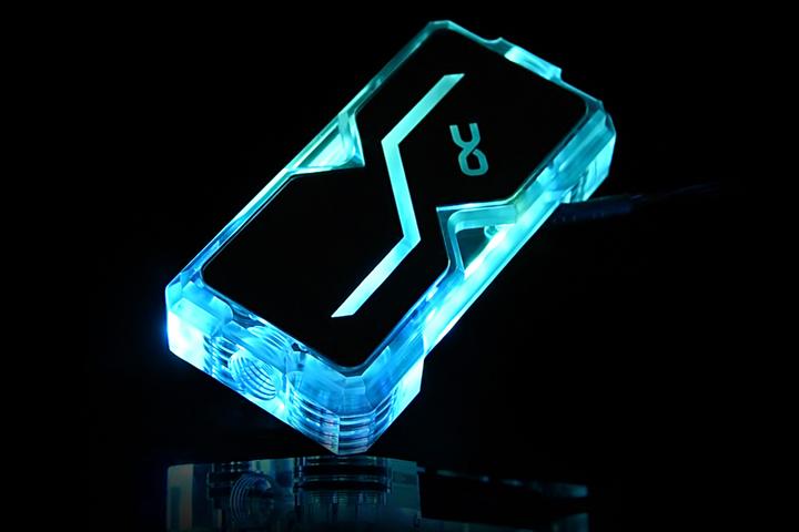 Immagine prodotto Alphacool Connettore GPX SLI doppio - Plexi - RGB indirizzabile - 3 spazi PCI-E