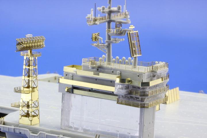 Produktbild Eduard USS Nimitz CVN-68 for Trumpeter