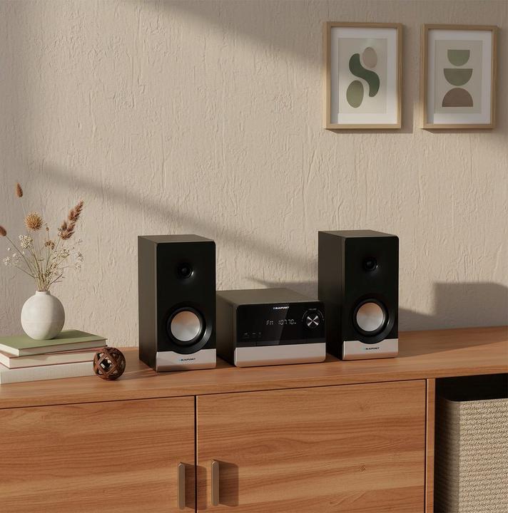 Actual product image Blaupunkt Mikrowieża MS40.2BT czarny (Bluetooth, CD player, 2x 50 W)