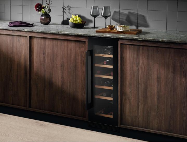 Actual product image Electrolux WINE COOLER EWUS020B5B ELX