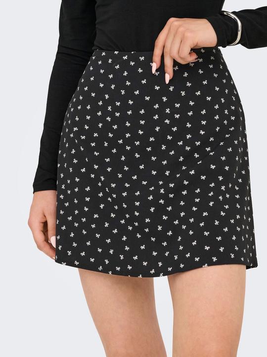 Actual product image Only ONLNOVA Normal geschnitten Skorts Skorts (L)