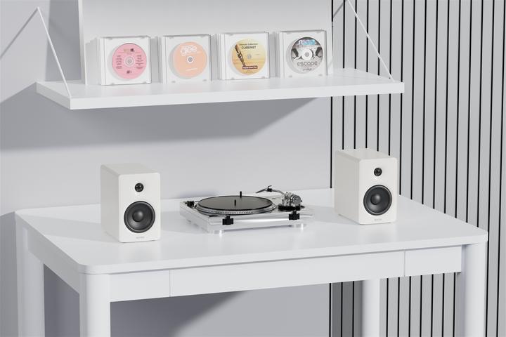 Actual product image Edifier M90 - 20 speakerset HDMI / Wit
