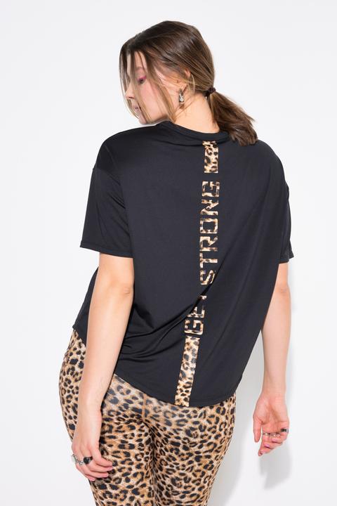 Actual product image Studio Untold Get Strong Oversized Performance Tee (58)