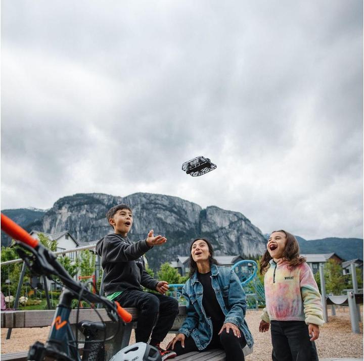 Actual product image HoverAir X1 Action Cam WLAN, Bluetooth, Mini-Kamera (11 min, 260 g, 12 Mpx)