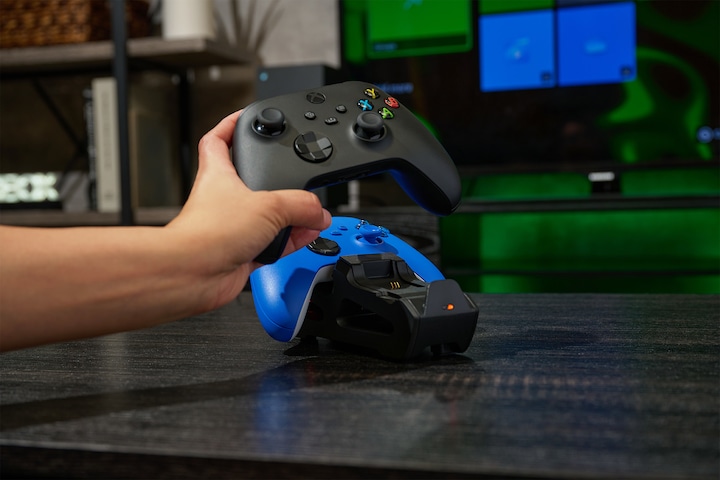 Produktbild PowerA Duo Charging Station (Xbox Series X, Xbox One X, Xbox Series S, Xbox One S)