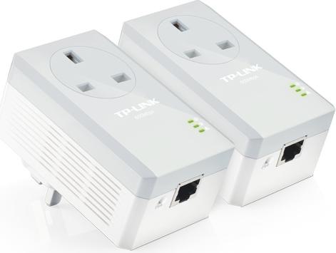 Produktbild TP-Link TL-PA4010PKIT AV500+ Powerline Kit with AC Pass Through - Powerline adapter kit - HomePlug A (600 Mbit/s)