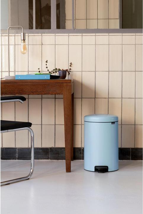 Actual product image Brabantia Pedal bin NewIcon 20 l, Dreamy Blue (20 l)