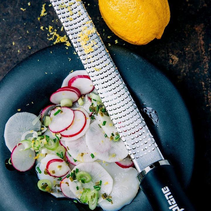 Produktbild Microplane Gourmet Raspel Set mit Schutzhandschuh