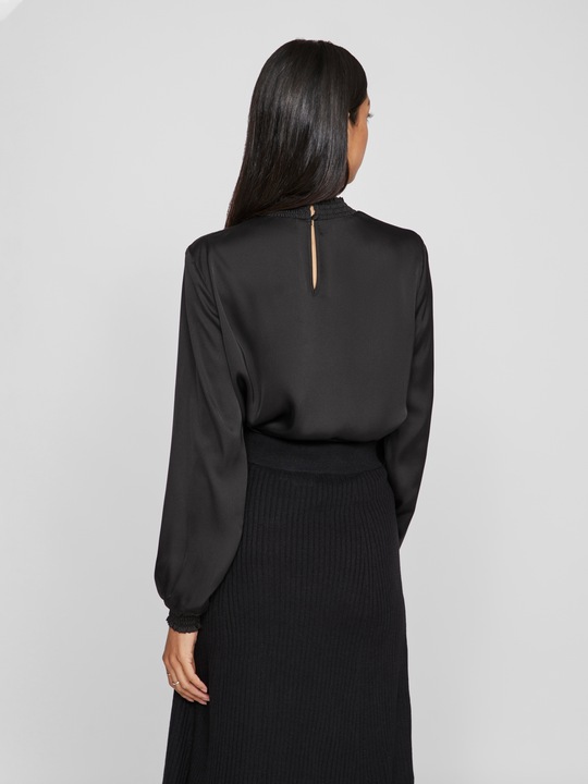 Produktbild Vila High Neck Oberteil mit langen Ärmeln (34)
