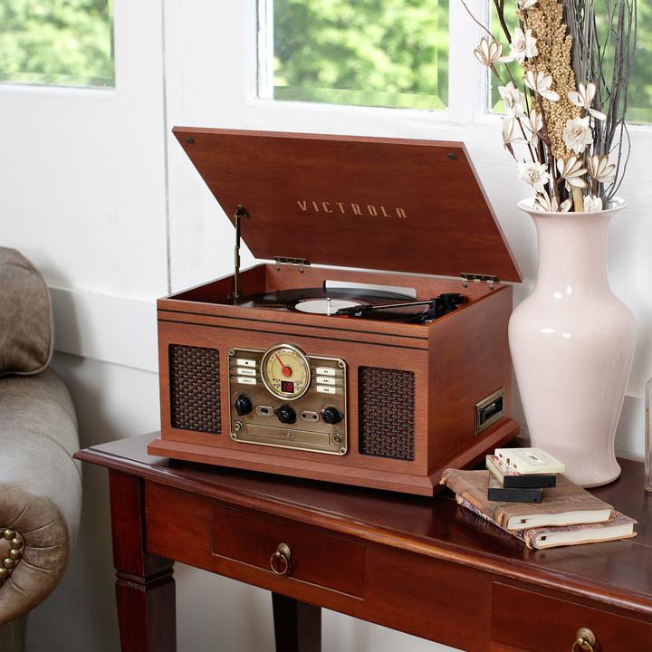 Actual product image Victrola VTA-200B (Manual)