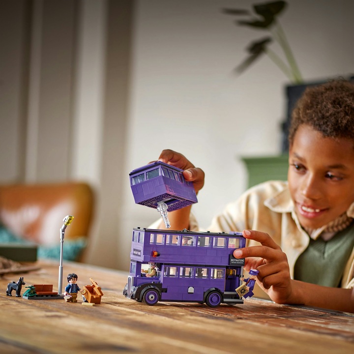 Actual product image LEGO Abenteuer mit dem Fahrenden Ritter (76446, LEGO Harry Potter)
