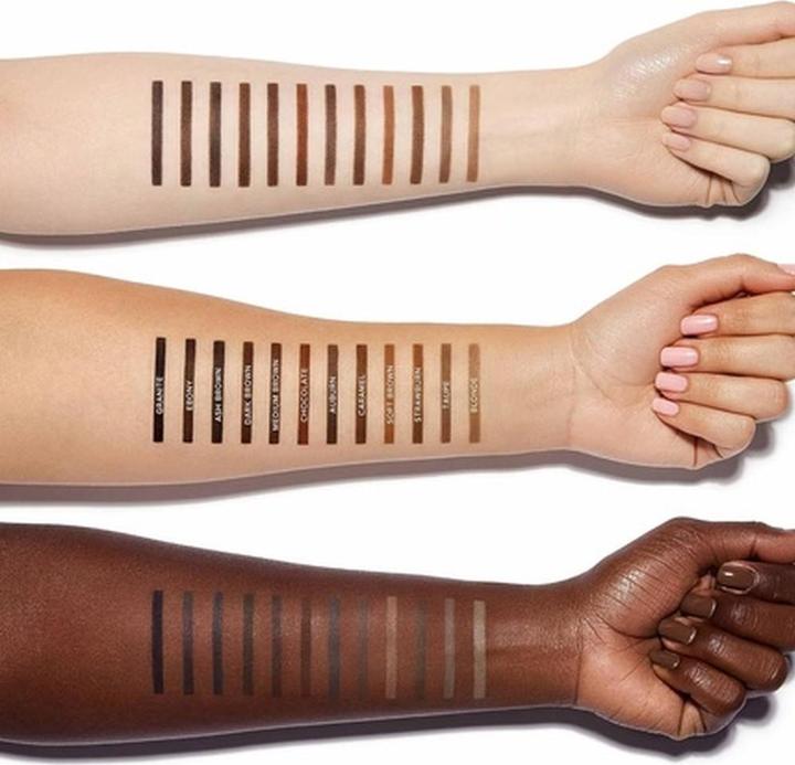 Actual product image Anastasia Beverly Hills Brow Definer Deluxe Strawburn