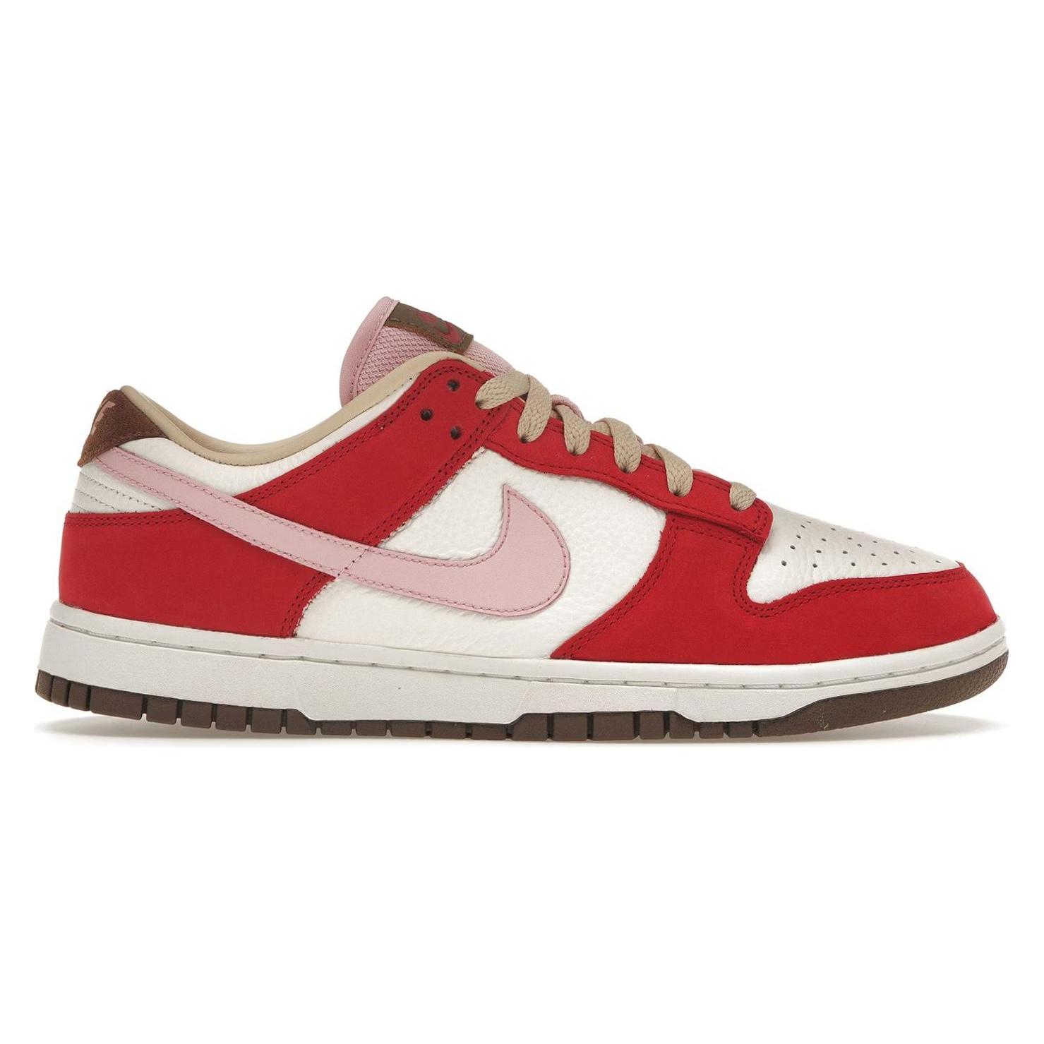 Nike, Damen, Sneakers, Dunk Low Prm Bacon (Women's), Rot, Weiss, Braun, Rosa, (43)