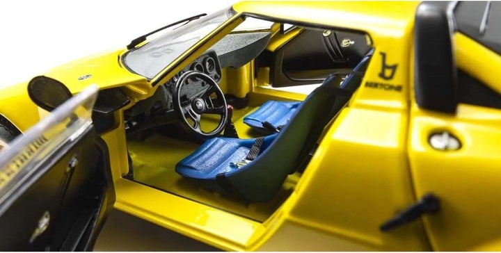 Actual product image Kyosho Lancia Stratos HF 1975 Gelb, 1:18