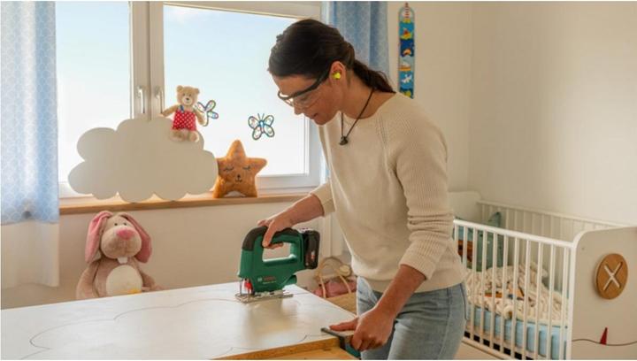 Produktbild Bosch Home & Garden EasySaw 18V-70