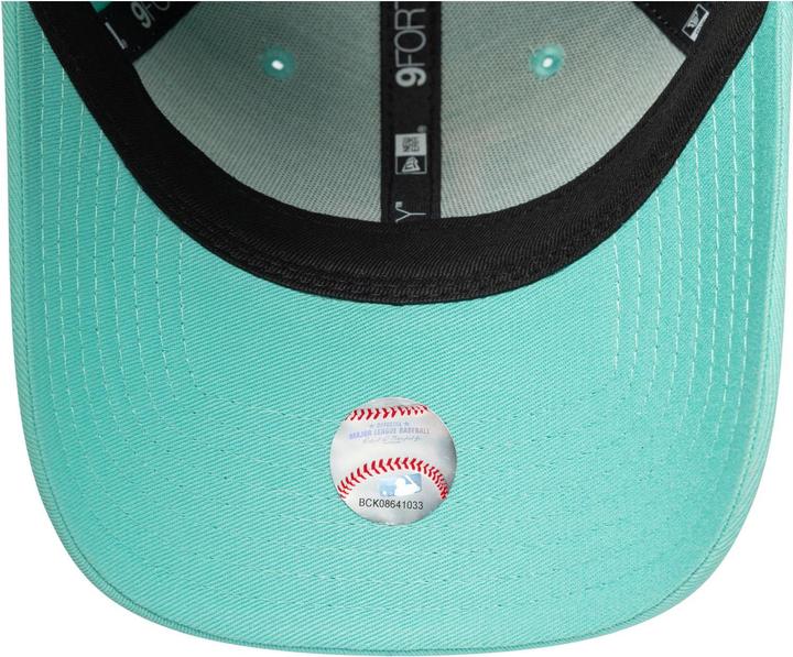 Actual product image New Era 9Forty Damen Cap - New York Yankees Mint