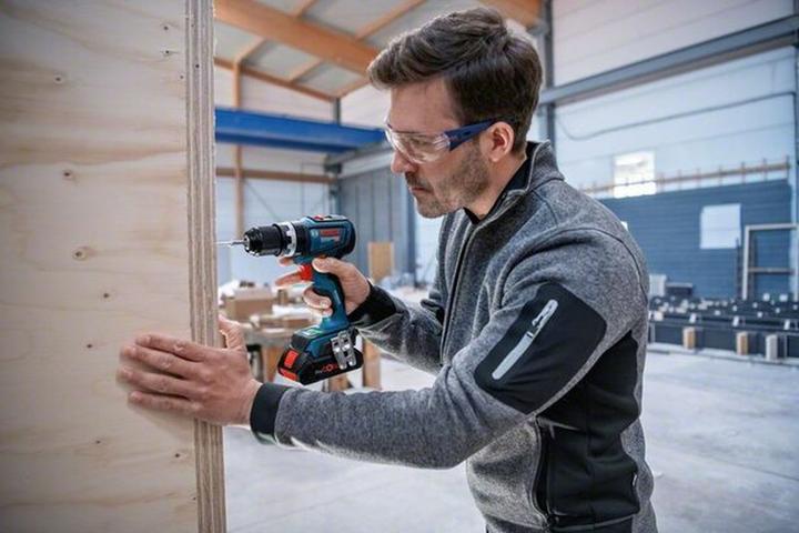 Actual product image Bosch Professional GSB 18V-90 C