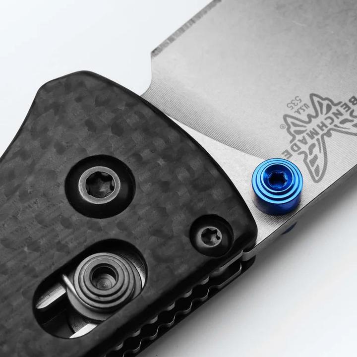 Actual product image Benchmade Bugout Carbon Fibre Plain (8.23 cm)