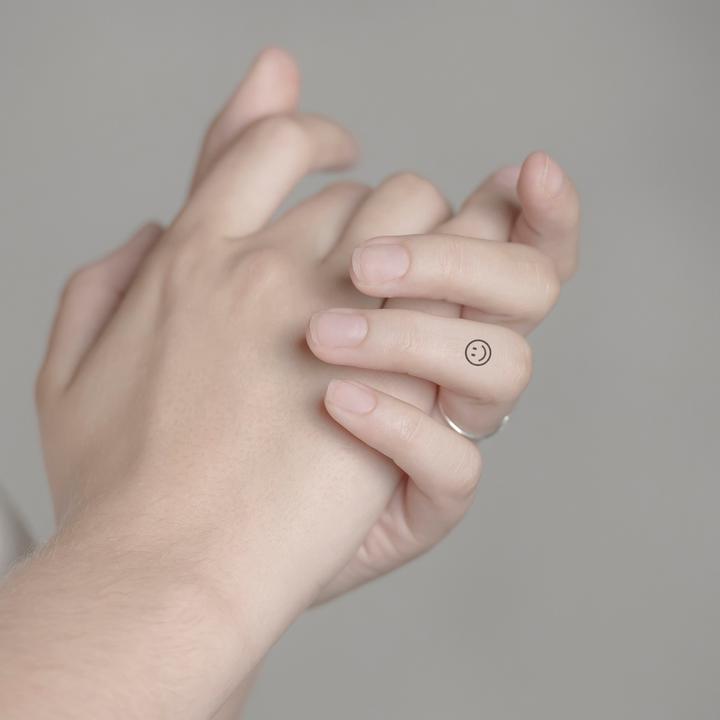 Immagine prodotto minink Tatuaggio temporaneo - Smile Emoji
