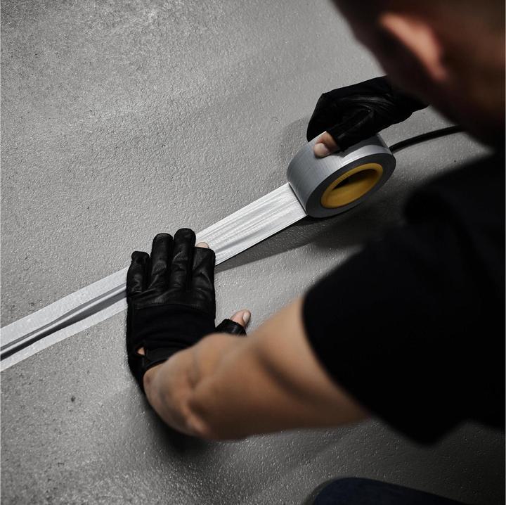 Actual product image Defender EXA-TAPE-VALUE S 50 - Fabric tape, silver, glossy, 50 mm x 50 m (50 mm)