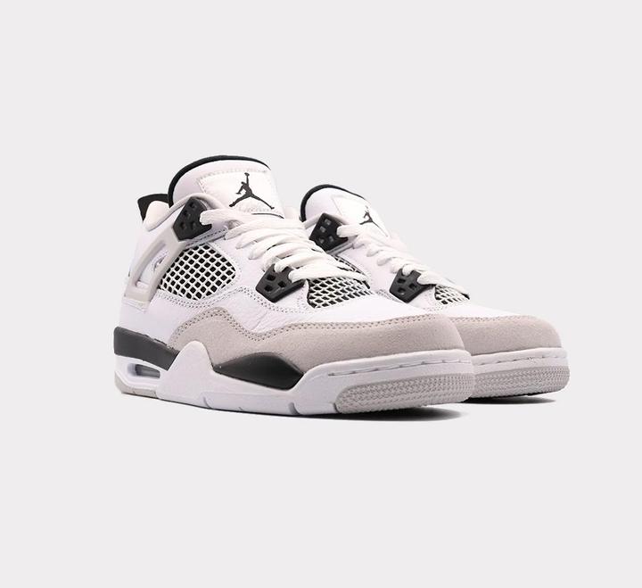 Image du produit Nike Air Jordan 4 (39)