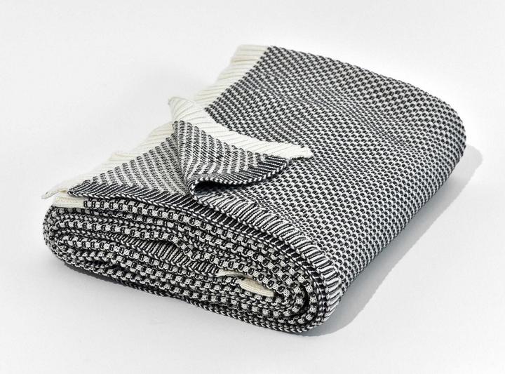 Actual product image Nielsen Akira (150 x 200 cm)