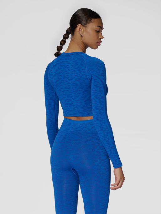 Actual product image hummel hmlMT LEO SEAMLESS CROP T-SHIRT L/S (XS)