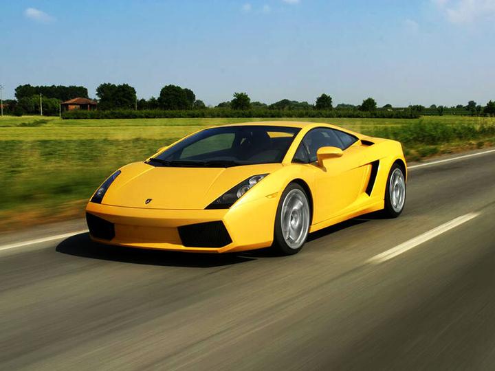 Produktbild Smartbox Sensationelles Fahrerlebnis: 30-minütige Fahrt in einem Lamborghini für 2 Personen (2 Pers.)