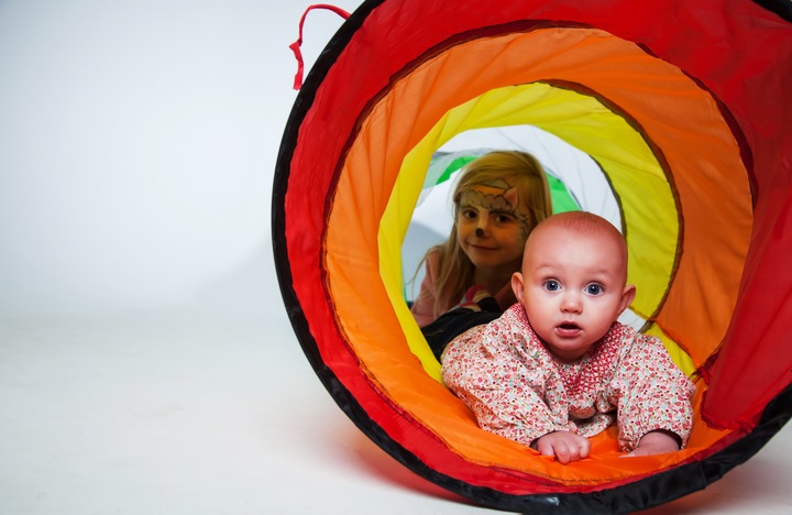 Produktbild Knorrtoys Spieltunnel "Bunt"