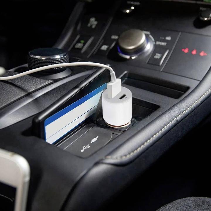 Image du produit Peter Jäckel SKROSS Chargeur de voiture double USB PD 65W blanc