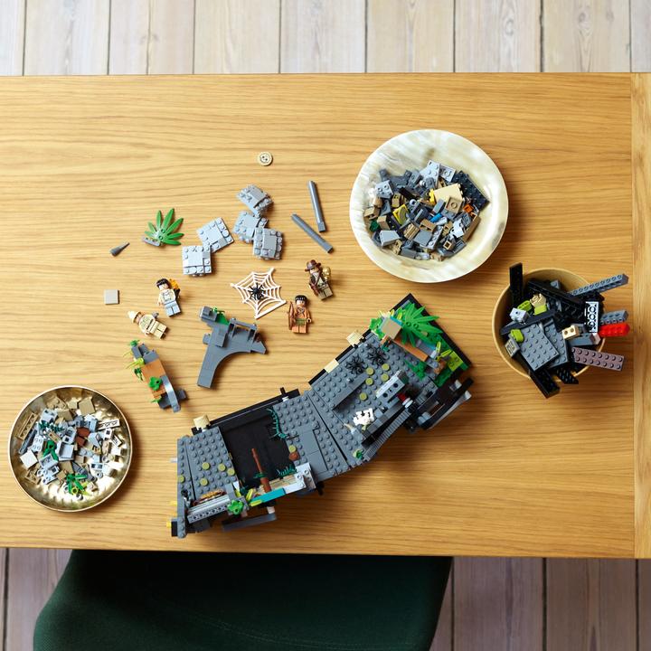 Immagine prodotto LEGO Tempio dell'Idolo d'Oro (77015, LEGO Indiana Jones)